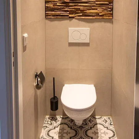 105 * מאסטריכט